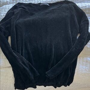 Black Women's Ribbed Long-Sleeve Top